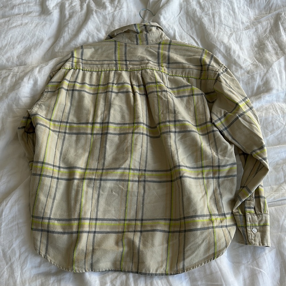 Levi’s flannel - Picture 3 of 3